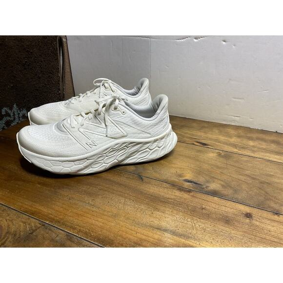 New Balance Fresh Foam X V4 12.5 2E Wide Beige Ivory Men Running MMORWS4-2E - Picture 4 of 11